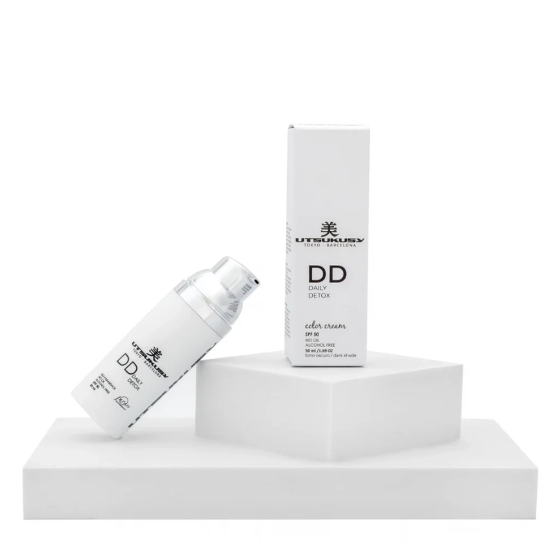 BB Glow Tono Oscuro DD Cream Utsukusy: Crema Color Nutritiva y Protectora SPF 50 BB Glow Tono Oscuro DD Cream Utsukusy: Crema Color Nutritiva y Protectora SPF 50
