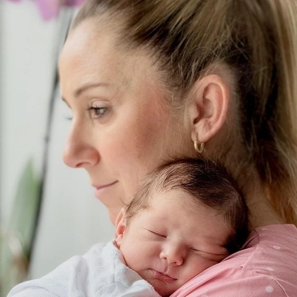 Skinimalismo postparto: Cómo cuido mi piel cuando no tengo tiempo (ni ganas)